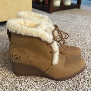 UGG wedge fur booties in Chestnut women’s 8.5 worn once